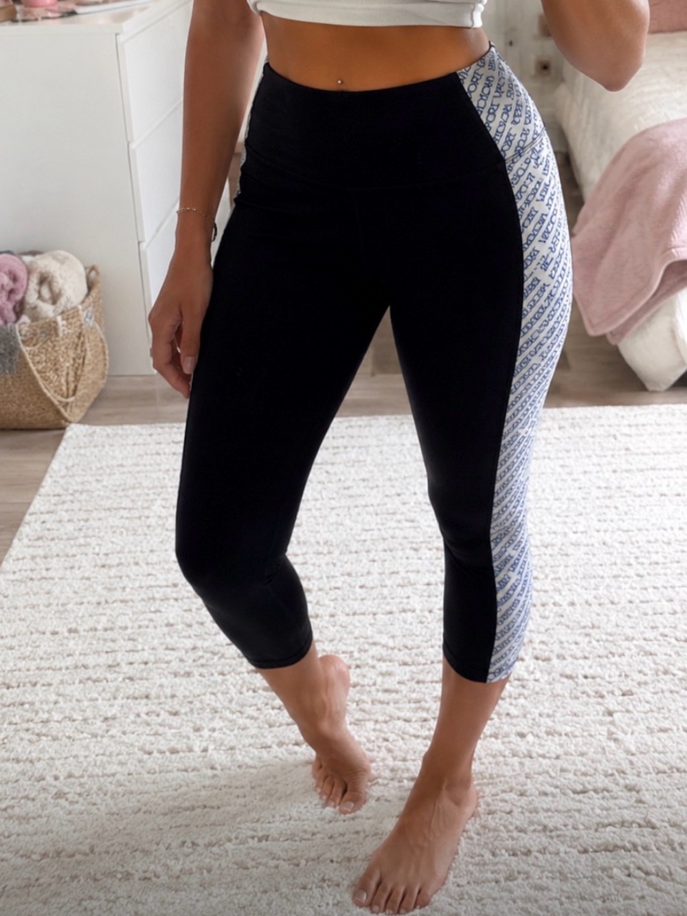 Victoria secret capri yoga pants